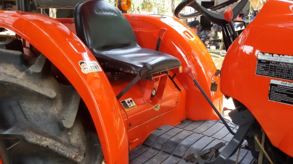 ขายรถคูโบต้า4708ยังไม่ได้ล่างแรงพร้อมไช้งานรถเดิมมีโรตาลี่ตราช้าง1อ้นไมค์ รถอยู่วังบัว คลองขลุง กำแพงเพชร รถ 1500ชั่วโมงพร้อมทะเบียนราคา388000สนใจสอบุถามได้ที่081 3655997 อ๋าพร  พาเจริญ  ราคาต่อรองได้อีกนะครับ