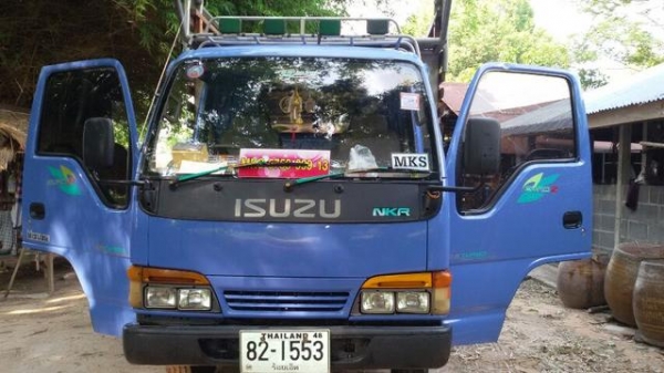 NKR 55 EX  88 แรง  ปี 45       ราคา  455,000  บาท