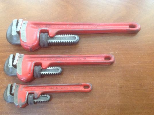 ขายประแจจับท่อ Ridgid ยกชุด 8" 10" และ 14" ขายประแจจับท่อ Ridgid ยกชุด 8" 10" และ 14"