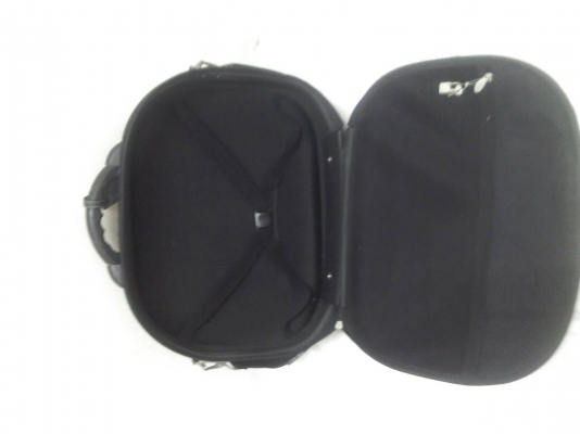 กระเป๋าเดินทางสภาพ 90\%2 ใบ