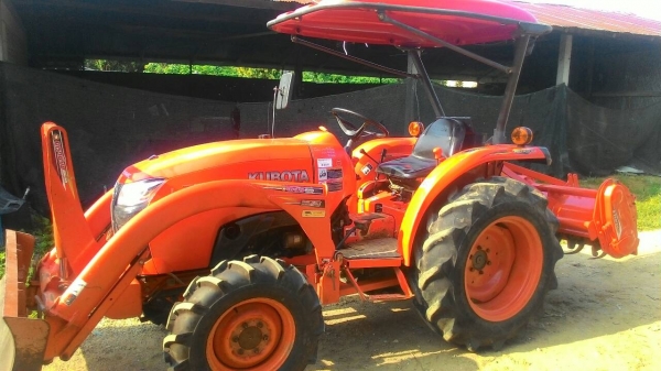 ขายรถไถ KUBOTA L3608 สภาพดีเดิมๆพร้อมใช้งาน อุปกรณ์ครบ 3 ชิ้นมีพร้อมดันหน้า ผานพรวนและ โรตารี่