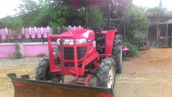 ขายด่วนรถไถ YANMAR EF494T รถบ้านเดิมๆๆถูกๆๆ พร้อมอุปกรณ์ 3 ชิ้น ดันหน้า ผานพรวน และ โรตารี่ ขายด่วนรถไถ YANMAR EF494T รถบ้านเดิมๆๆถูกๆๆ พร้อมอุปกรณ์ 3 ชิ้น ดันหน้า ผานพรวน และ โรตารี่