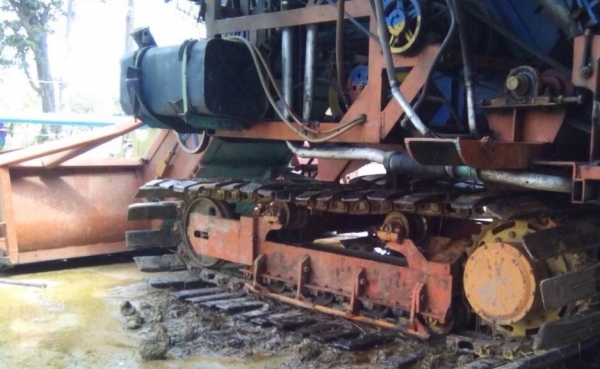 ขายด่วน รถเกี่ยวข้าววิชาญการช่าง แบบรองกระสอบ เครื่องยนต์ 185 HP HO7C ปั๊มไดกิ้นเบอร์ 22 ช่วงล่างตัวเดิน HY-DASH รถสภาพดีพร้อมใช้งานได้เลย ราคาต่อรองได้ครับ