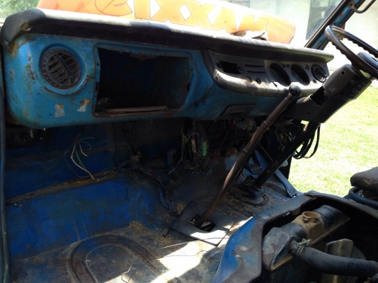 ขาย TL เครื่อง 74 แรง เครื่องดี แชสซีสวย ขาย TL เครื่อง 74 แรง เครื่องดี แชสซีสวย