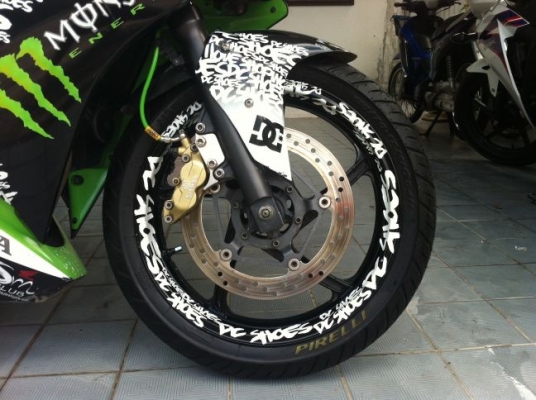 ขาย cbr250 ปี2011 ราคา 60000 บาท ราคานี้ไม่ลดแล้วจ้า