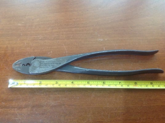 ขายคีมย้ำสายโบราณ Antique 2 in 1 สวยๆ (ย้ำหัวสาย และคีมตัด) By The Thomas & Betts Co.Elizabeth, N.J. ขายคีมย้ำสายโบราณ Antique 2 in 1 สวยๆ (ย้ำหัวสาย และคีมตัด) By The Thomas & Betts Co.Elizabeth, N.J.