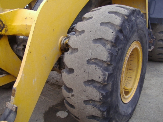 WA320-6  3031ชม. 8823Km. 3คิว หากรอของได้ 30-45 วันติดต่อมาได้เลยนะครับ