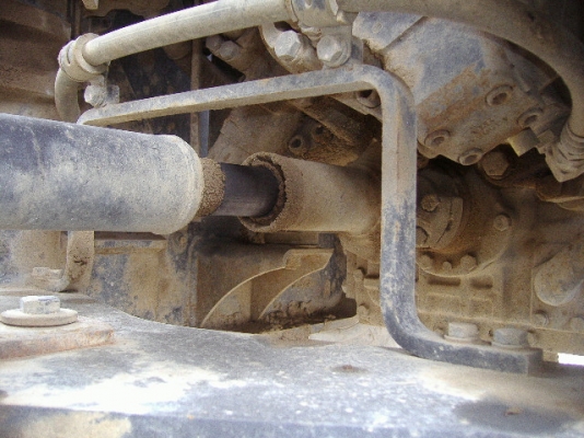 WA320-6  3031ชม. 8823Km. 3คิว หากรอของได้ 30-45 วันติดต่อมาได้เลยนะครับ