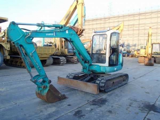 Komatsu PC45R-8 เก่าญี่ปุ่น พร้อมเก๋ง ไลน์หัวกระแทก ใบมีดดัน