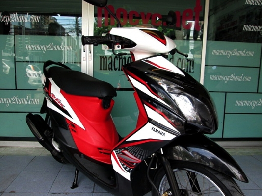 mio z  สีขาวแดง สีขายดี รถเดือน พฤศจิกายน ปี 2554 ไมล์ 9 พันโล เปลี่ยนยางให้ใหม่หน้าหลัง แถม 3 รายการ