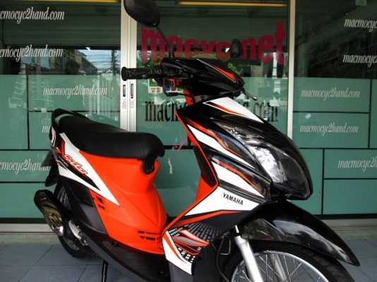 mio z 115 cc. สีส้มขาว สีขายดี รถเดือน มีนาคม ปี 2553 ไมล์ 2 หมื่นโล โปรโมชั่น แถม 3 รายการ 17900