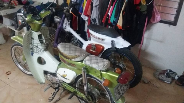 ขายๆๆคับ C70 สองคัน NOทบ. ขายเหมาๆอยากรูหลายละเอียดโทรมาคับ ขาย11500คับ