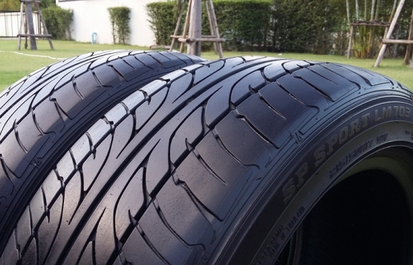 ยาง,215-50-17 Dunlop LM703 สภาพดีกลางปี11หนึ่งคู่ 1,700