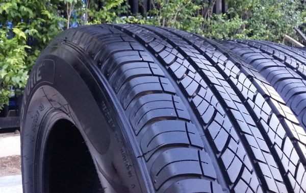 ยาง,265-65-17 Deestone สภาพเต็มปลายปี11 สี่เส้น 5,000