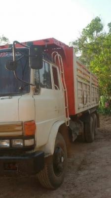 ขาย ฮีโน่ F18   ทะเบียนพร้อมโอน  ช่วงล่างสวยเดิม เครื่องho7c ครัชชีสวย แอร์ครบพึ่งทำใหม่