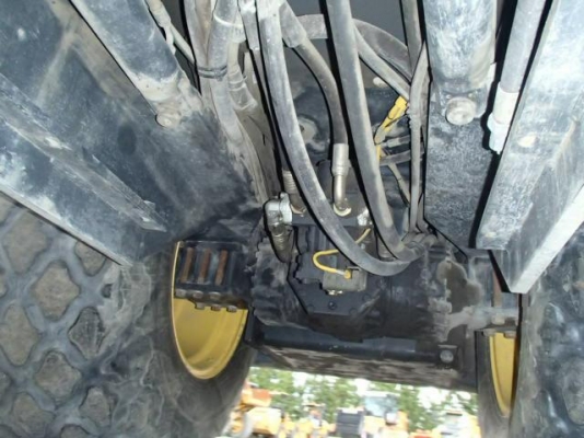 รถบด 19-20 ตัน BOMAG 219D-4  ปี2010   5733ชม. หากรอของได้ 30-45 วัน ติดต่อคุยกันได้เลยครับ