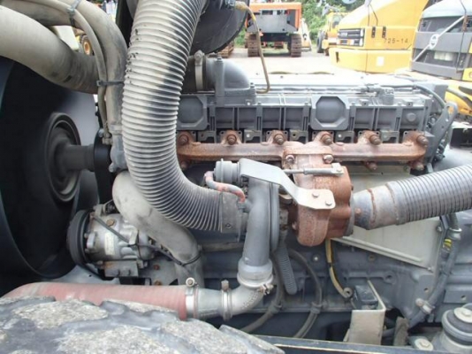 รถบด 19-20 ตัน BOMAG 219D-4  ปี2010   5733ชม. หากรอของได้ 30-45 วัน ติดต่อคุยกันได้เลยครับ