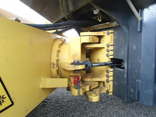 รถบด 19-20 ตัน BOMAG 219D-4  ปี2010   5733ชม. หากรอของได้ 30-45 วัน ติดต่อคุยกันได้เลยครับ