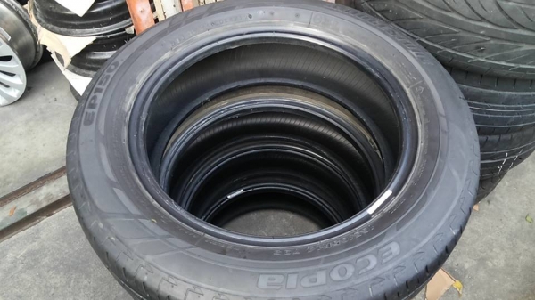 ยางบริสโตน ecopia 165 65 14 ปลายปี2012 ดอกสวยมาก