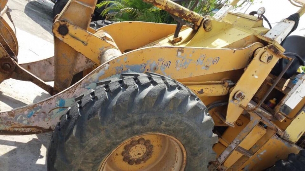 รถตักล้อยาง KOMATSU 510 กรองคู่ สภาพดีใช้ได้ เครื่องดี ปั้มดีแรง ทำไม่ค่อยสวย