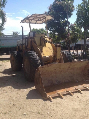 รถตักล้อยาง KOMATSU 510 กรองคู่ สภาพดีใช้ได้ เครื่องดี ปั้มดีแรง ทำไม่ค่อยสวย