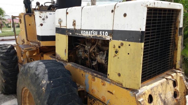 รถตักล้อยาง KOMATSU 510 กรองคู่ สภาพดีใช้ได้ เครื่องดี ปั้มดีแรง ทำไม่ค่อยสวย