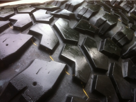 ยาง Mud Maxxis 33 12.5 R15 พร้อมใช้งาน