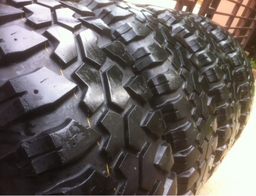 ยาง Mud Maxxis 33 12.5 R15 พร้อมใช้งาน