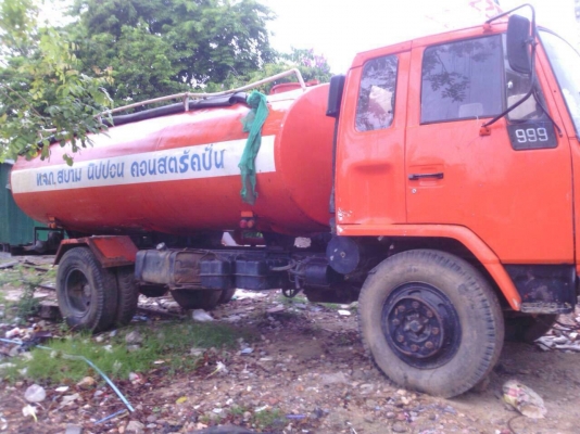 รถบรรทุกน้ำจืด/ Isuzu เครื่อง 6BG1/ 175 แรง บรรจุน้ำประมาณ 5000 ลิตร