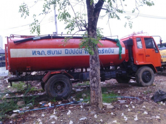 รถบรรทุกน้ำจืด/ Isuzu เครื่อง 6BG1/ 175 แรง บรรจุน้ำประมาณ 5000 ลิตร