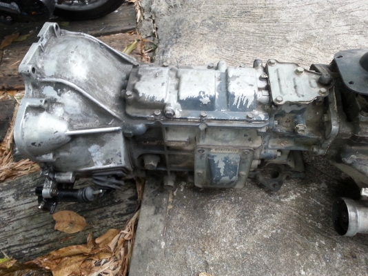 ขายเกียร์ปาเจโร่ เสื้อเหล็ก ชนเครื่อง4d56 สภาพดี พร้อมอุปกรณ์