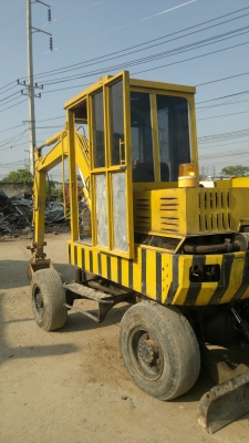 ขายแมคโค ล้อยาง