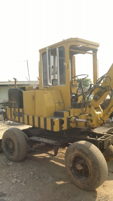 ขายแมคโค ล้อยาง