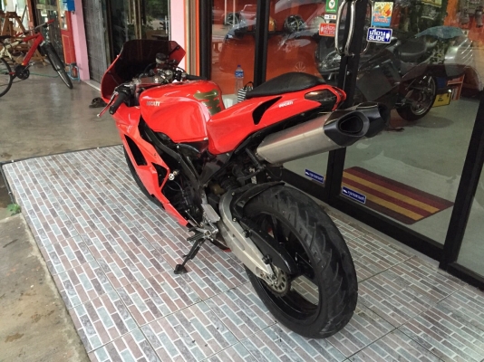 ธารนนทบุรี//ขาย HONDA CBR 400 เฟรมดูคาติ  สวยๆ ระบบเครื่อง ระบบไฟสมบูรณ์ ราคา 69,000 บาท ทะเบียนแท้