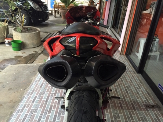 ธารนนทบุรี//ขาย HONDA CBR 400 เฟรมดูคาติ  สวยๆ ระบบเครื่อง ระบบไฟสมบูรณ์ ราคา 69,000 บาท ทะเบียนแท้