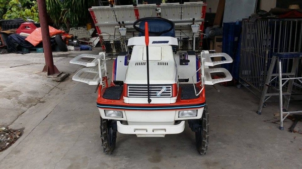 รถปลูกข้าวนั่งขับ KUBOTA รุ่น S1-500R เก่าญี่ปุ่น  ดำนา 5 แถว สภาพสวย เครื่องยนต์ติดง่าย สภาพพร้อมใช้งาน