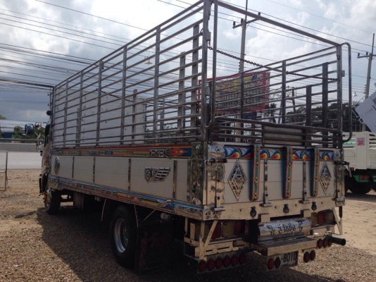 6 ล้อ HINO 175 แรง ปี 54 ยาว5.50 6 ล้อ HINO 175 แรง ปี 54 ยาว5.50