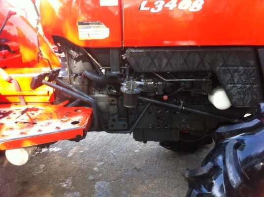 ขายรถไถ Kubota L 3408 (4WD) พร้อมเครื่องเจาะหลุม รถพร้อมใช้งานครับ ขายรถไถ Kubota L 3408 (4WD) พร้อมเครื่องเจาะหลุม รถพร้อมใช้งานครับ
