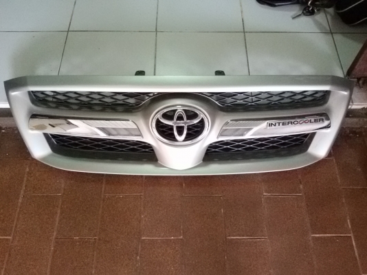 กระจังหน้าวีโก้ สภาพสวย