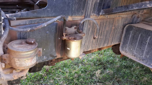 รถฮีโน่ 10 ล้อดั้ม FM3H  195 แรงม้า. ปี 37    ( * ขายตามสภาพ / ไม่มีเล่มทะเบียน. )      สนใจติดต่อ  081 - 6079515