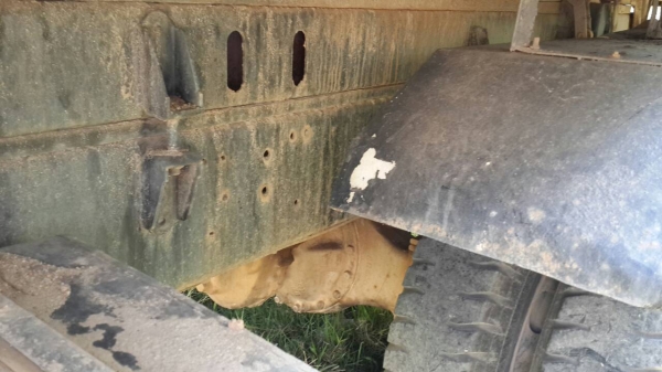 รถฮีโน่ 10 ล้อดั้ม FM3H  195 แรงม้า. ปี 37    ( * ขายตามสภาพ / ไม่มีเล่มทะเบียน. )      สนใจติดต่อ  081 - 6079515