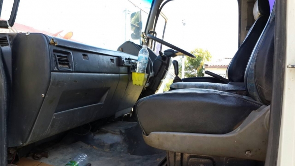 รถฮีโน่ 10 ล้อดั้ม FM3H  195 แรงม้า. ปี 37    ( * ขายตามสภาพ / ไม่มีเล่มทะเบียน. )      สนใจติดต่อ  081 - 6079515