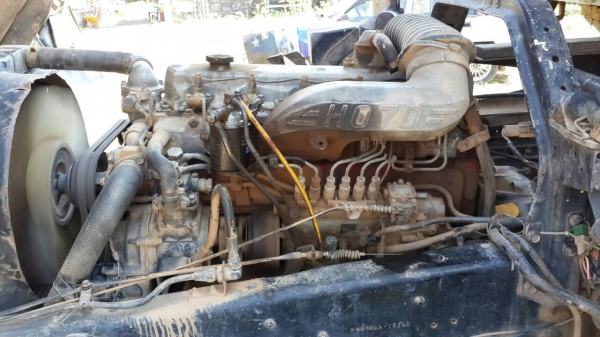 รถฮีโน่ 10 ล้อดั้ม FM3H  195 แรงม้า. ปี 37    ( * ขายตามสภาพ / ไม่มีเล่มทะเบียน. )      สนใจติดต่อ  081 - 6079515