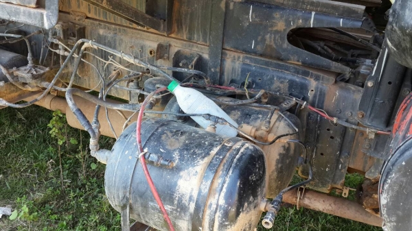 รถฮีโน่ 10 ล้อดั้ม FM3H  195 แรงม้า. ปี 37    ( * ขายตามสภาพ / ไม่มีเล่มทะเบียน. )      สนใจติดต่อ  081 - 6079515