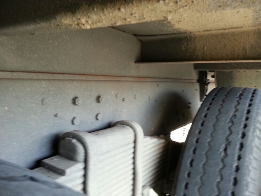 รถฮีโน่ 10 ล้อ  FL1J  ( ไม่ดั้ม )  220 แรงม้า. ปี 50   ( รถวิ่ง 4xx,xxx กว่า กม. )      สนใจติดต่อ  081 - 6079515