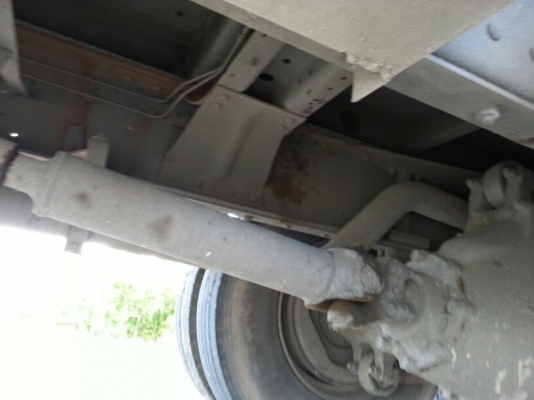 รถฮีโน่ 10 ล้อ  FL1J  ( ไม่ดั้ม )  220 แรงม้า. ปี 50   ( รถวิ่ง 4xx,xxx กว่า กม. )      สนใจติดต่อ  081 - 6079515