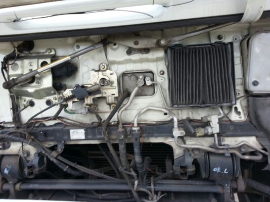 รถฮีโน่ 10 ล้อ  FL1J  ( ไม่ดั้ม )  220 แรงม้า. ปี 50   ( รถวิ่ง 4xx,xxx กว่า กม. )      สนใจติดต่อ  081 - 6079515