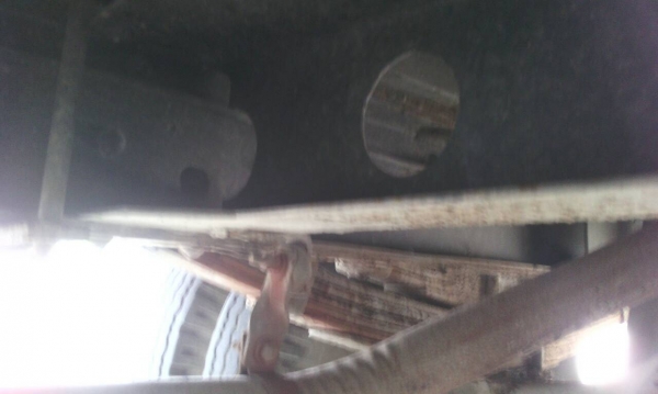 รถฮีโน่ 6 ล้อ รั้ว FC4J  145 แรงม้า. ปี 40  สนใจติดต่อ  081 - 60799515