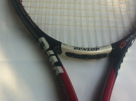ไม้เทนนิส DUNLOP  อย่างดีคุณภาพสูงจากญี่ปุ่น น้ำหนักเบา สภาพสวยเก่าเก็บ