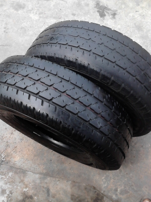 195R14 BRIDGESTONE LEO 677  มี 2 เส้น Tel.081-427-3941